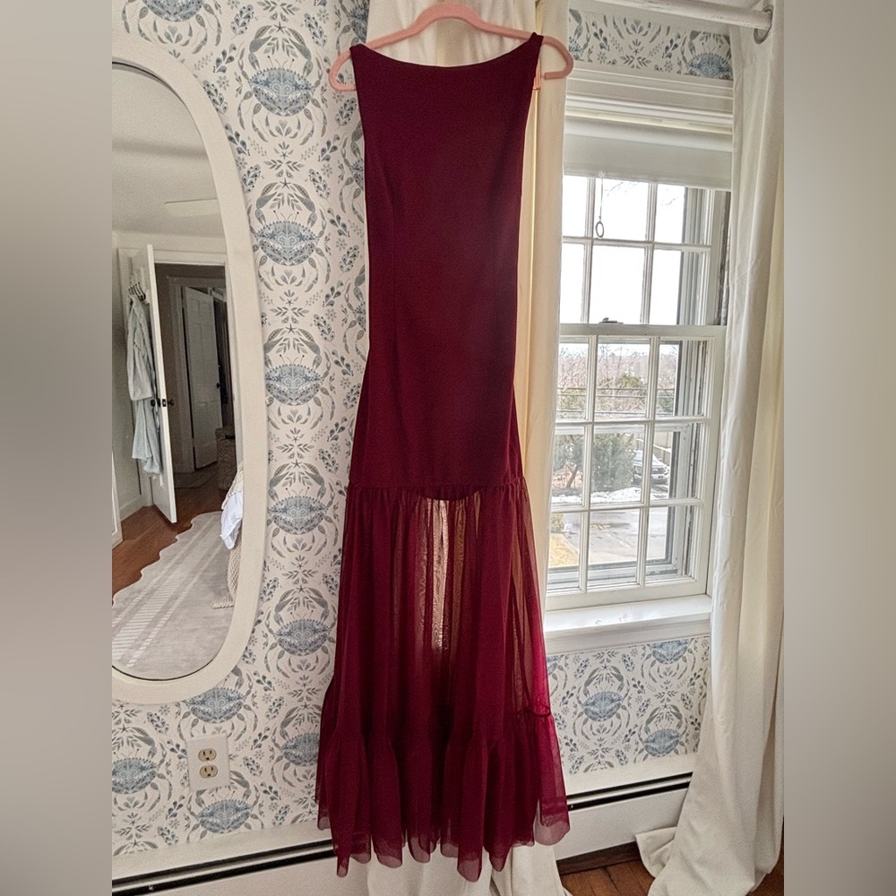 Hello Molly Chic Whispers Burgundy Maxi Dress Size M Formal Mesh Backless - Picture 3 of 5